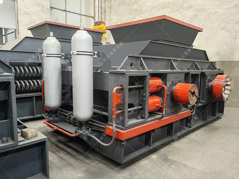 時(shí)產(chǎn)80-100噸液壓對輥破碎機(jī)用哪個(gè)型號,多少錢一臺?