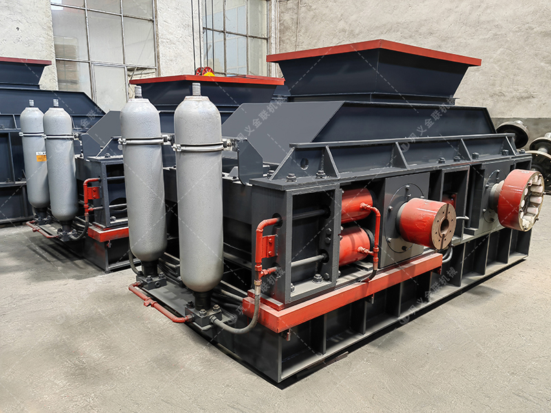 玄武巖制砂能替代河沙用于混凝土嗎?使用對輥破碎機(jī)怎么樣?