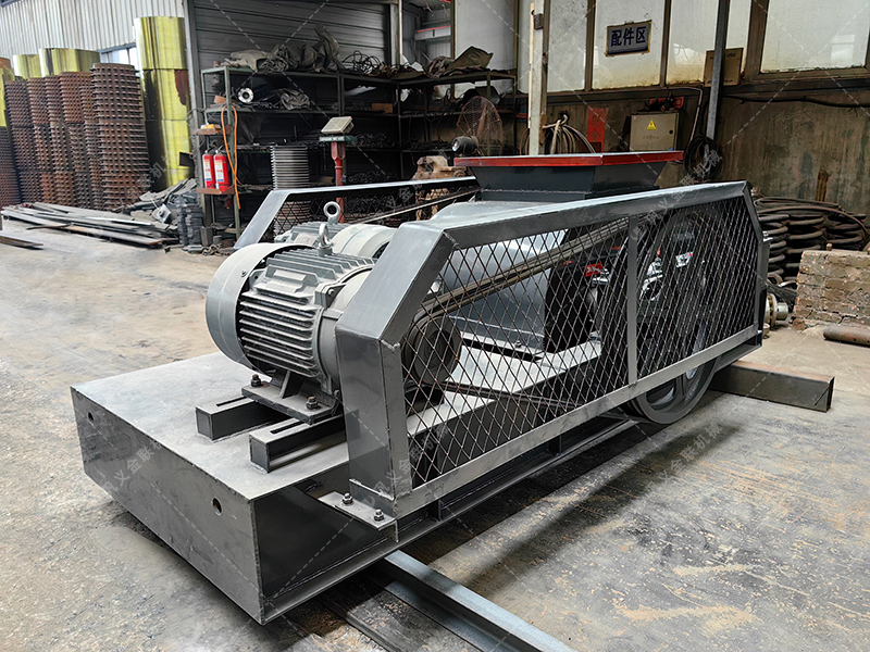 選煤廠為何鐘情雙齒輥破碎機(jī)?操作時(shí)要注意啥? 選煤廠為何鐘情雙齒輥破碎機(jī)?操作時(shí)要注意啥?