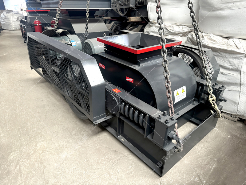 大產(chǎn)量需求下，雙齒輥破碎機憑什么保證出料均勻度？