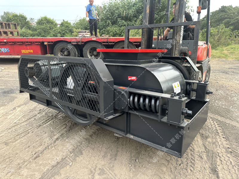 想實(shí)現(xiàn)煤炭破碎環(huán)節(jié)的降本增效？雙齒輥破碎機(jī)是不是優(yōu)解？