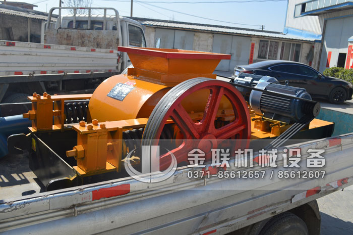 2PGC400*400小型雙齒輥破碎機(jī)