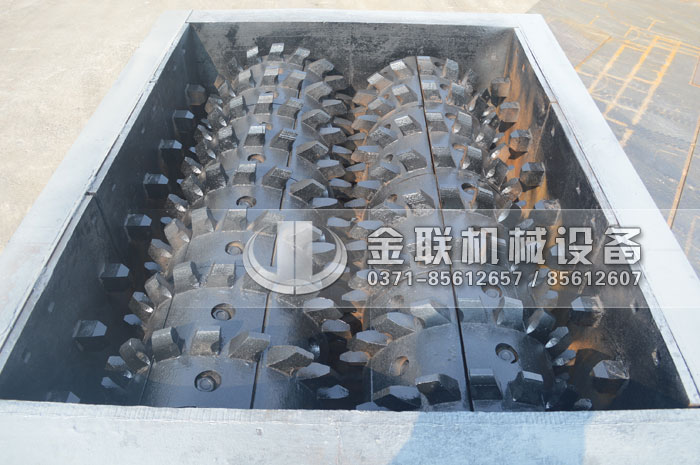 2PLF50/200大型強力分級雙齒輥破碎機發貨圖片_發往山東淄博_破碎煤炭